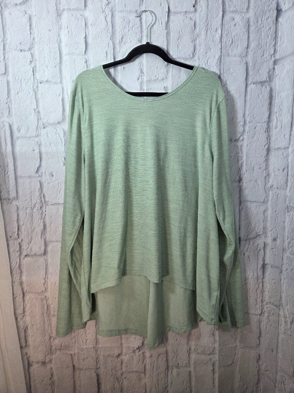 Old Navy XXL Tall Go Dry Light Green Scoop Neck Tie Back Longsleeve Yoga Tee
